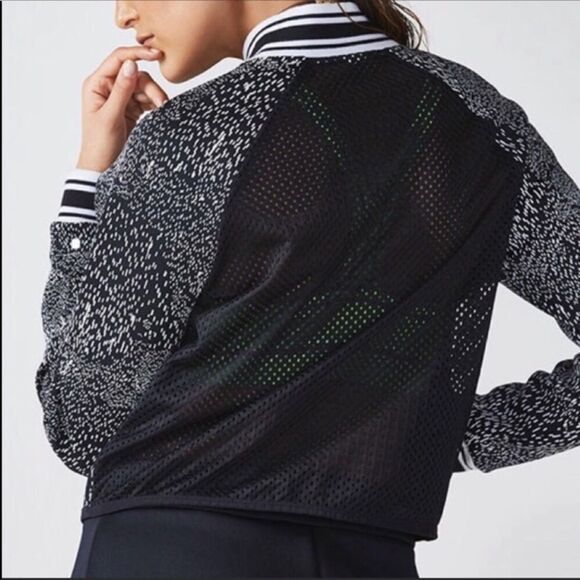 Fabletics Mash Bomber Jacket Small Black White New Womens - Picture 2 of 6